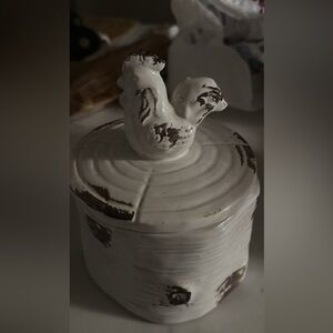 Home Goods Rustic White Rooster Ceramic Jar